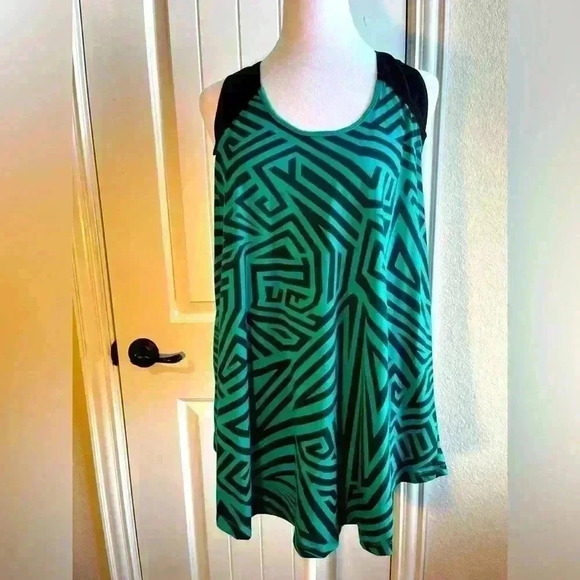 🩷 Kardashian Kollection women’s top - Picture 1 of 4